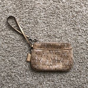 Gold Coach clutch
